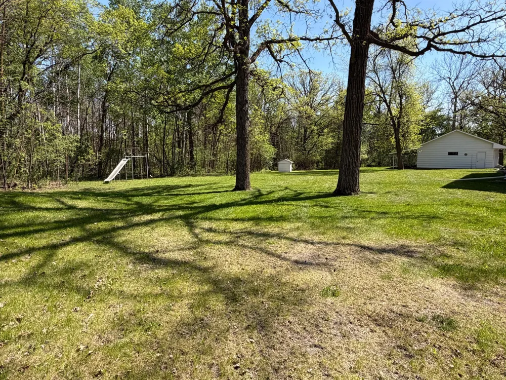 814 11th Avenue SE Roseau, MN 56751