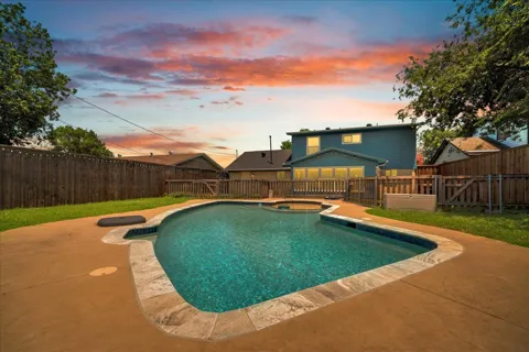 1401 Greentree Lane