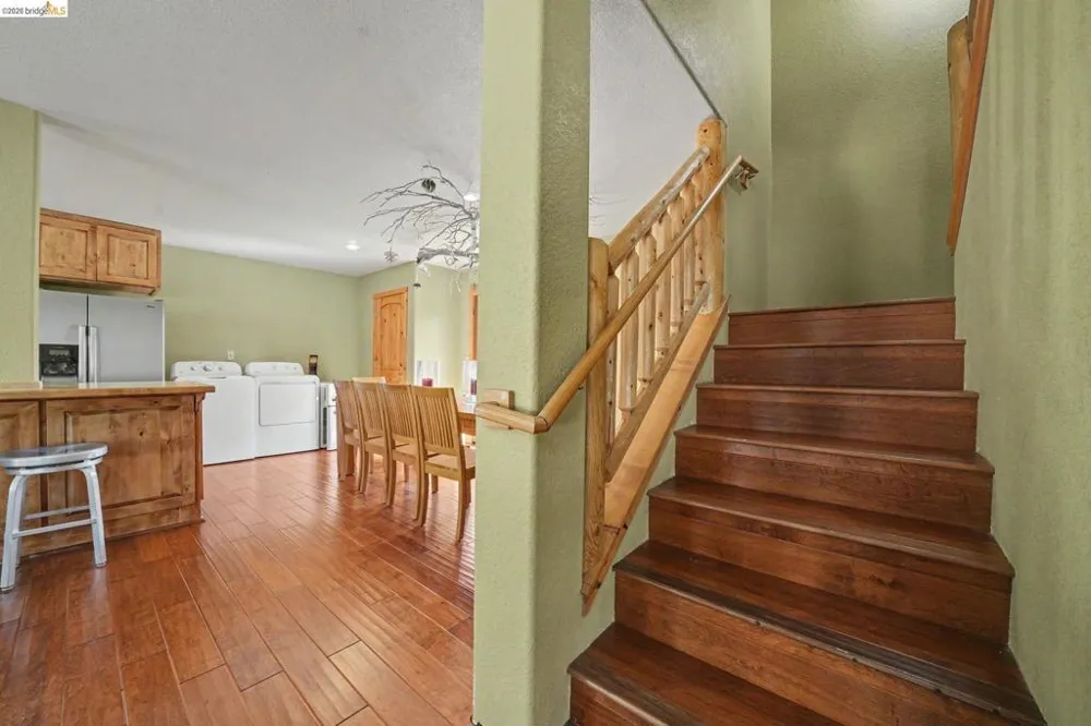 1361 Summit View Rd Arnold, CA 95223