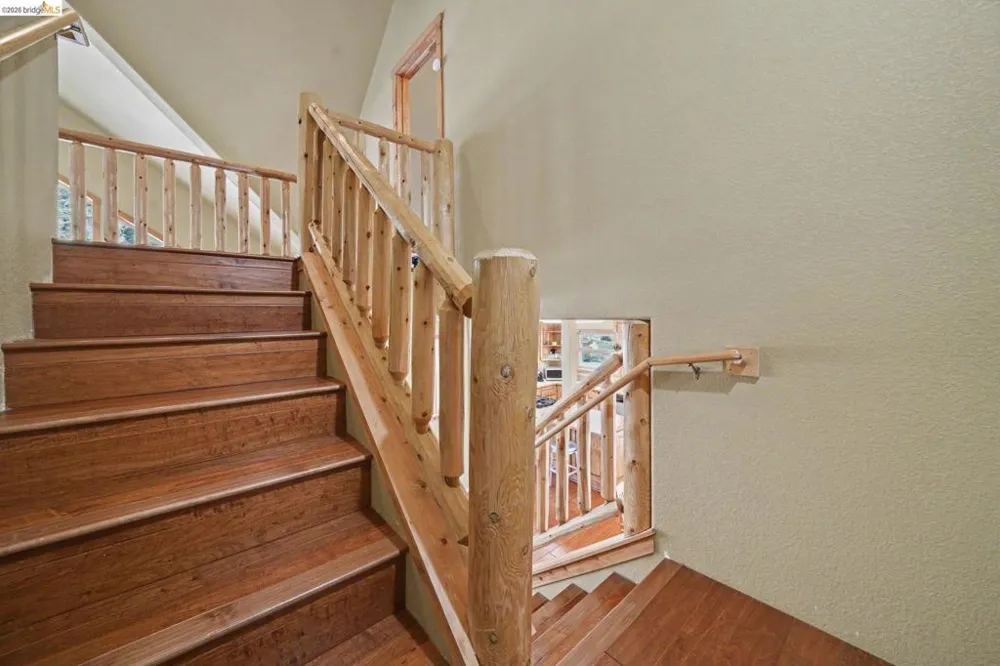 1361 Summit View Rd Arnold, CA 95223