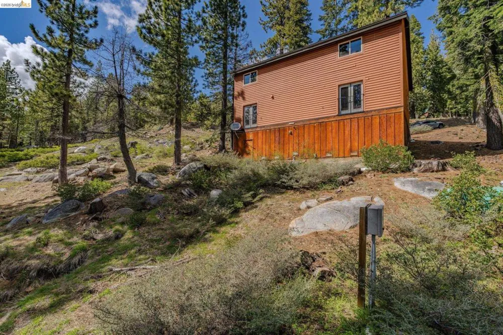 1361 Summit View Rd Arnold, CA 95223