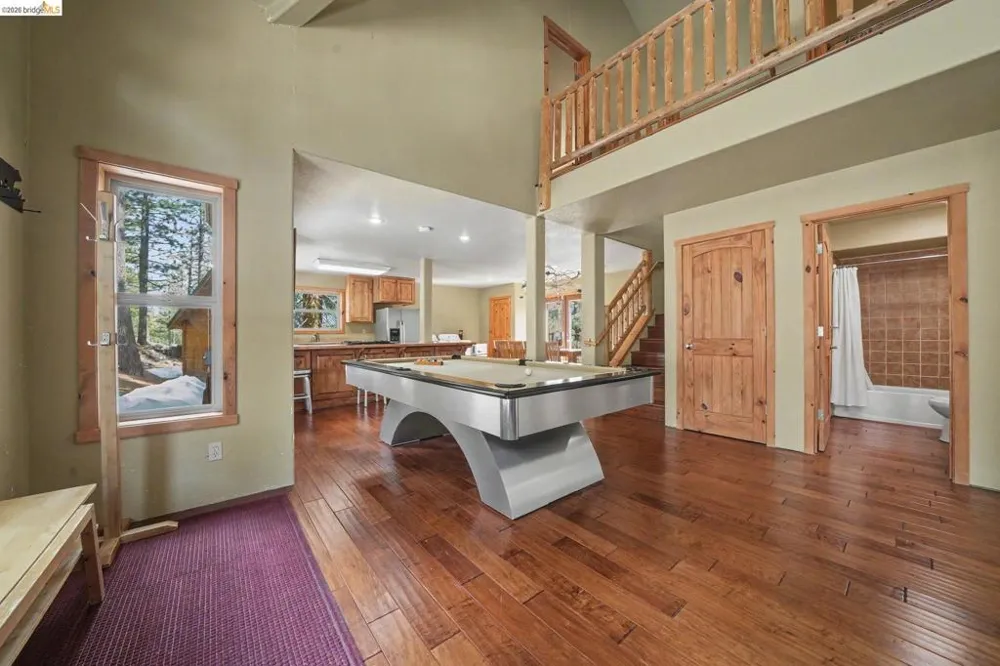 1361 Summit View Rd Arnold, CA 95223