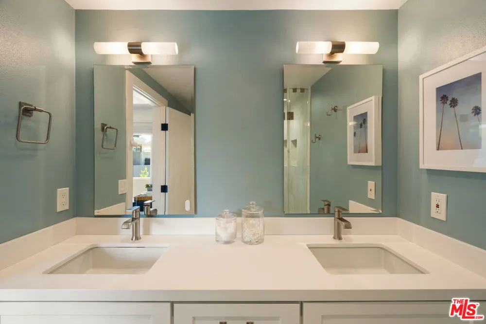4707 La Villa Marina #J Marina del Rey, CA 90292
