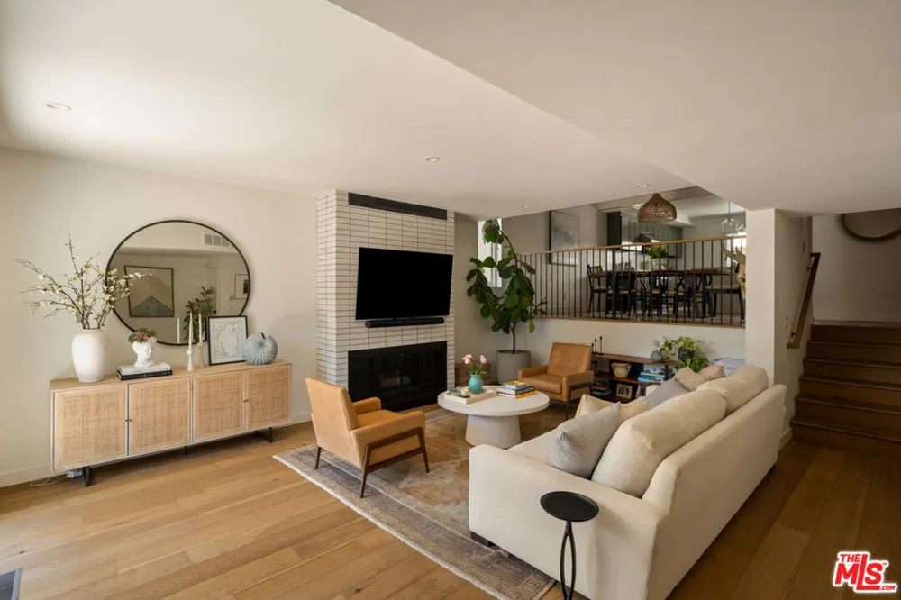 4707 La Villa Marina #J Marina del Rey, CA 90292