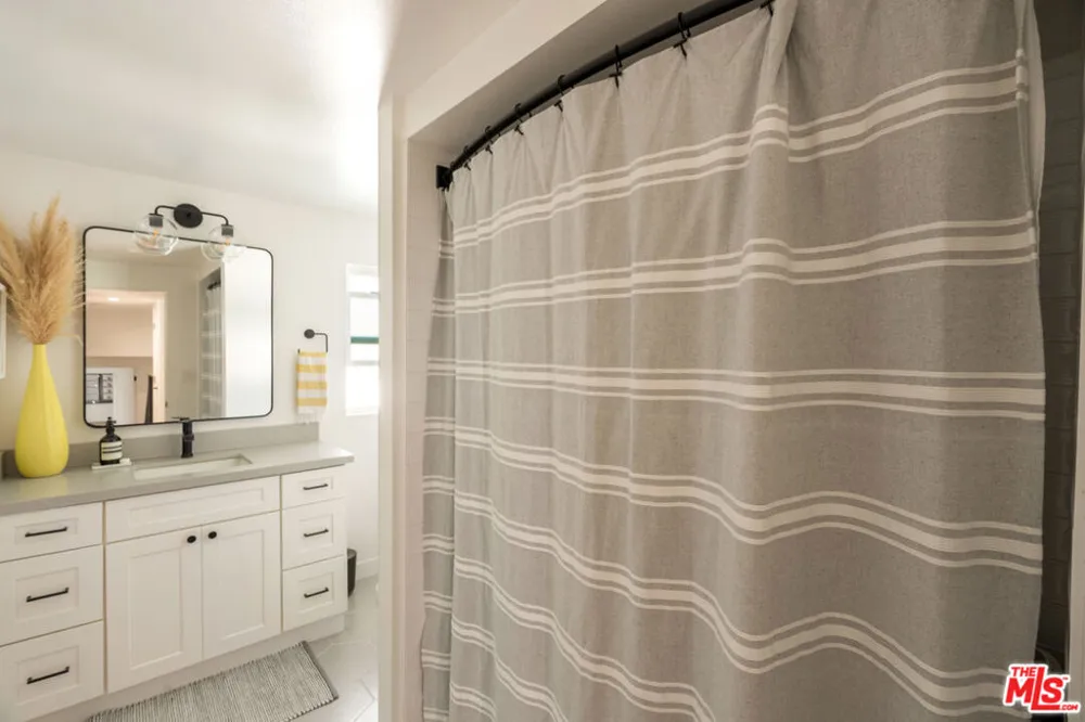 4707 La Villa Marina #J Marina del Rey, CA 90292