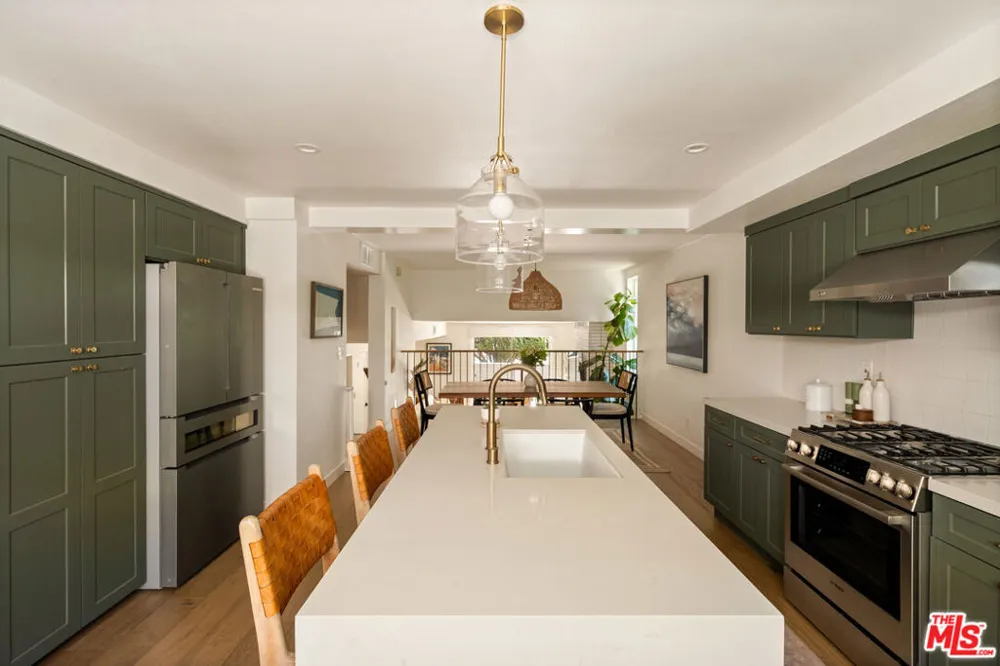 4707 La Villa Marina #J Marina del Rey, CA 90292