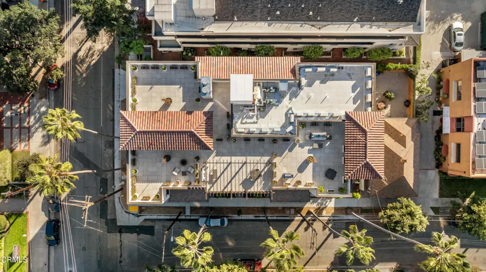139 S Oak Knoll Avenue #102 Pasadena, CA 91101