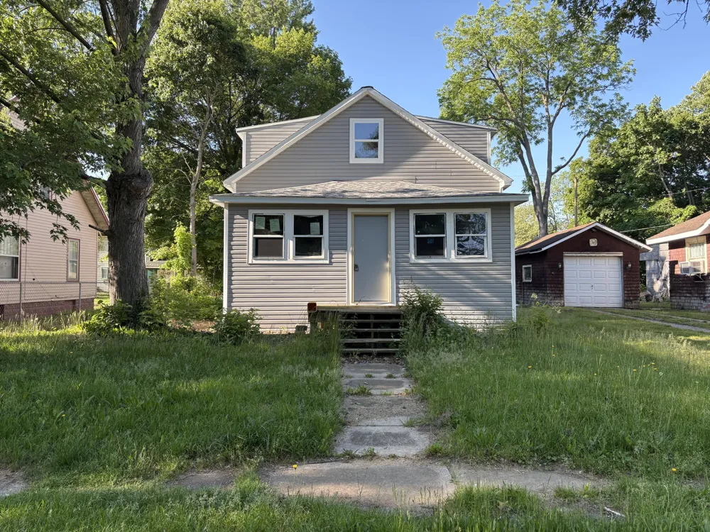 220 Parker Avenue Benton Harbor City, MI 49022