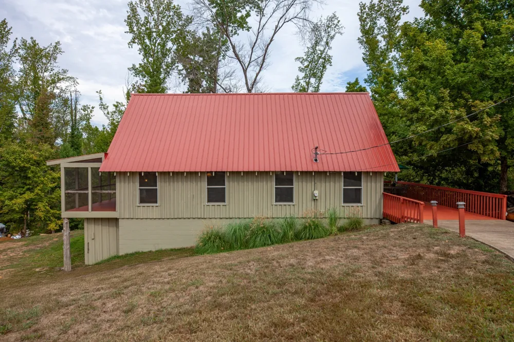 4428 Deer Creek Rd Linden, TN 37096