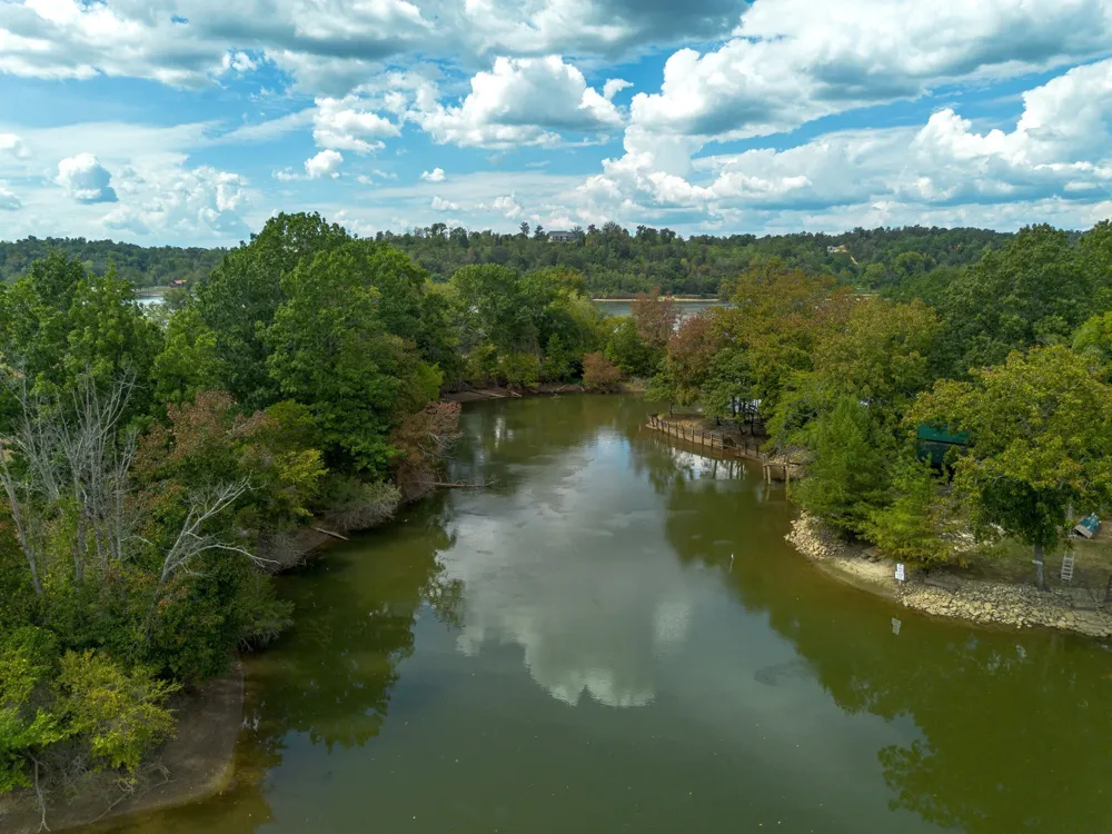 4428 Deer Creek Rd Linden, TN 37096