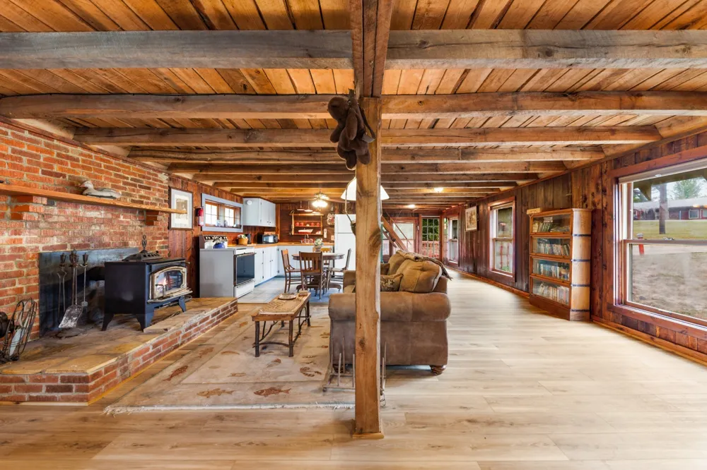 4428 Deer Creek Rd Linden, TN 37096