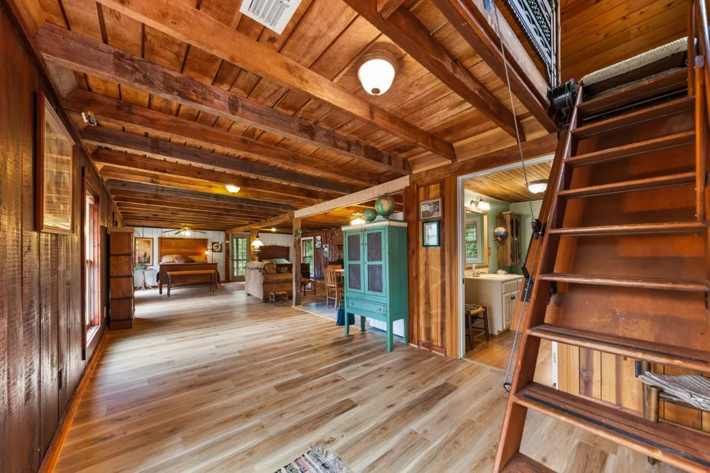 4428 Deer Creek Rd Linden, TN 37096