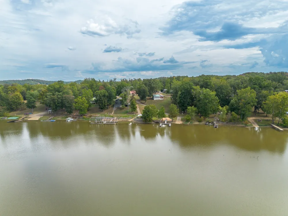 4428 Deer Creek Rd Linden, TN 37096