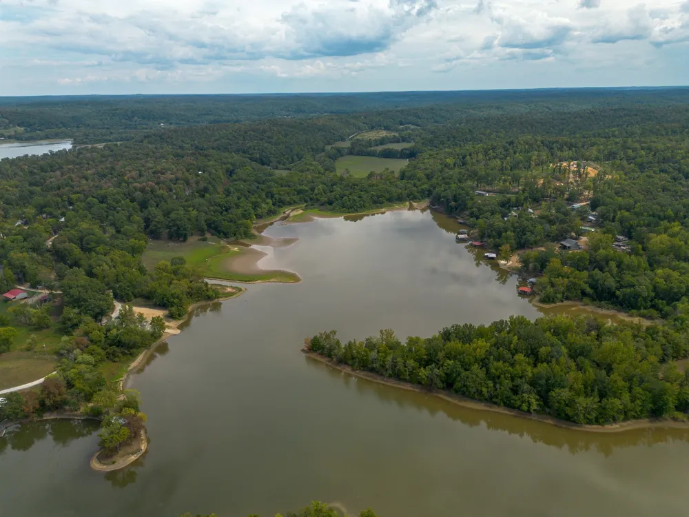 4428 Deer Creek Rd Linden, TN 37096
