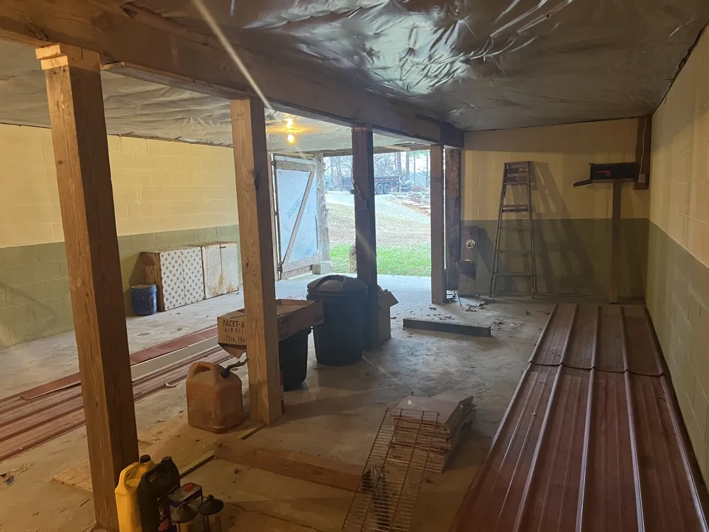 4428 Deer Creek Rd Linden, TN 37096