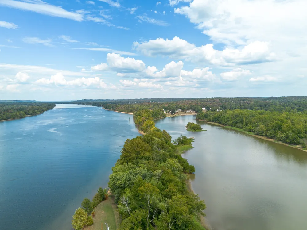 4428 Deer Creek Rd Linden, TN 37096