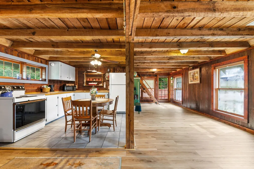 4428 Deer Creek Rd Linden, TN 37096