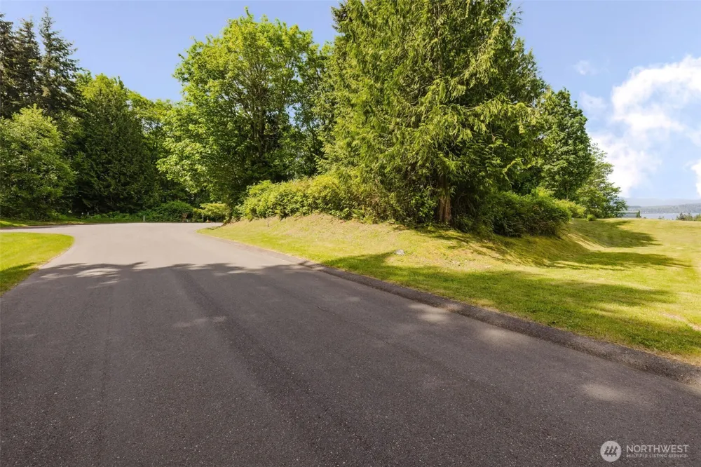 38743 Tinker Place NE Hansville, WA 98340