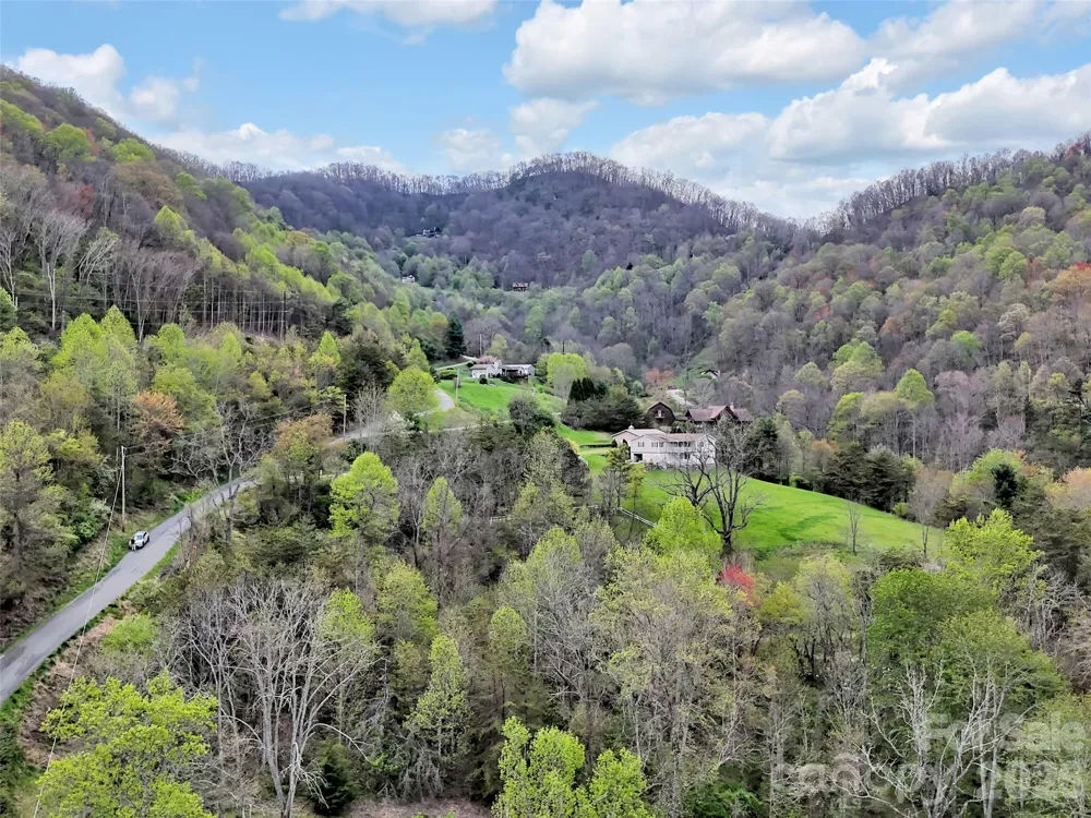 676 Cathey Cove Road Waynesville, NC 28786