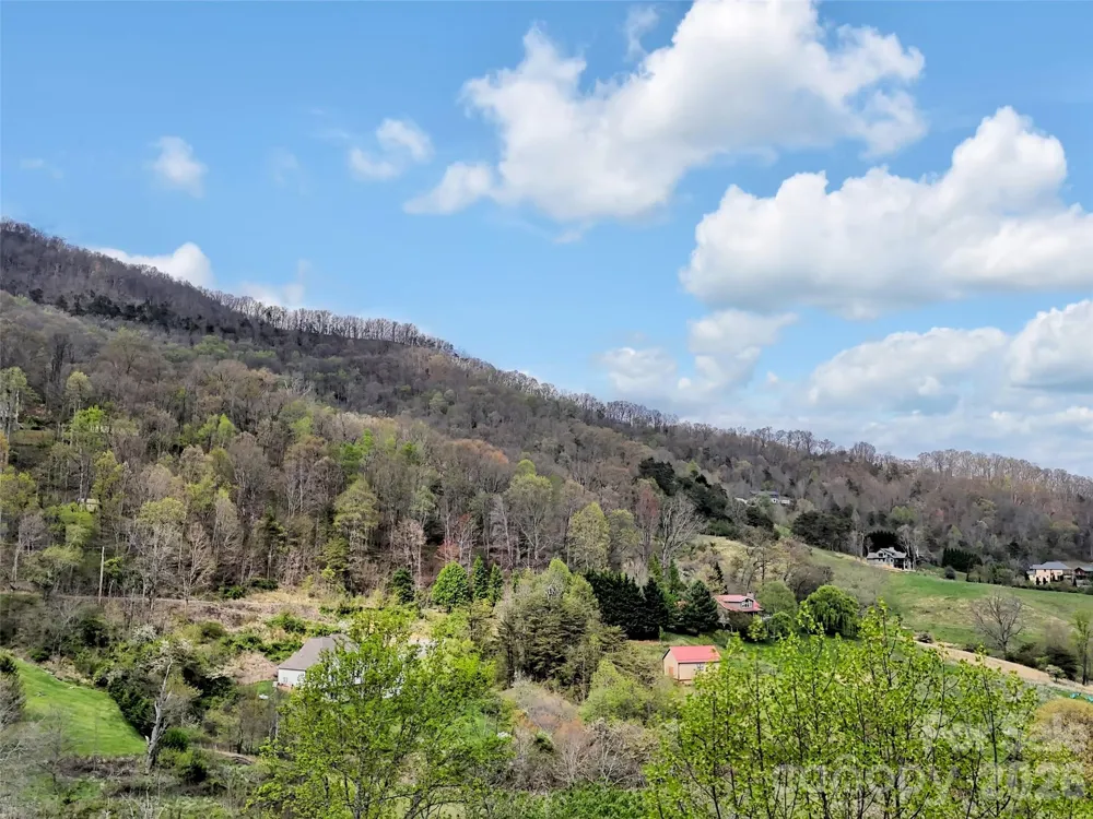 676 Cathey Cove Road Waynesville, NC 28786