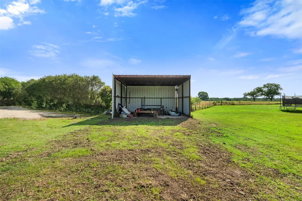 3727 SW County Road 1160 Corsicana, TX 75110