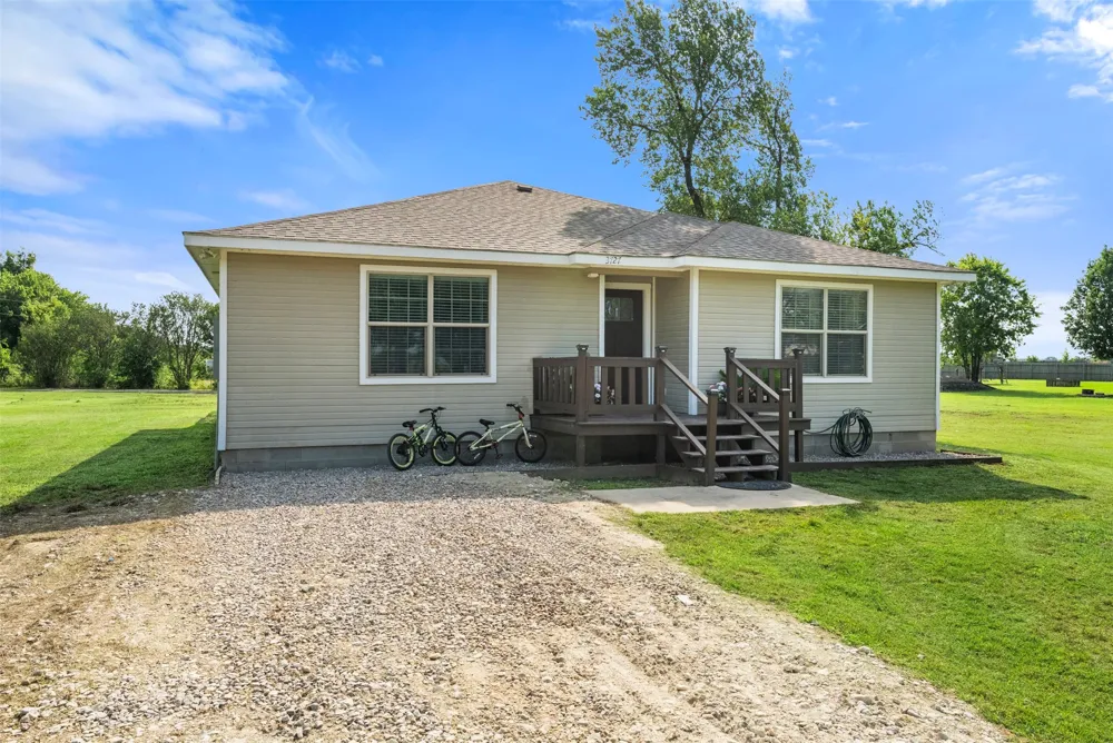3727 SW County Road 1160 Corsicana, TX 75110
