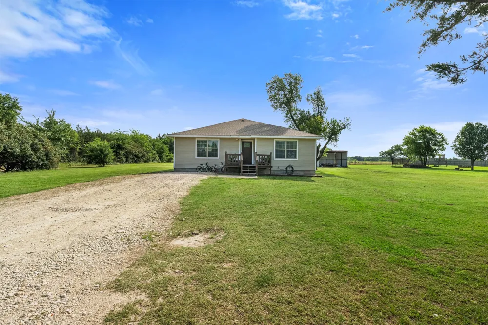 3727 SW County Road 1160 Corsicana, TX 75110