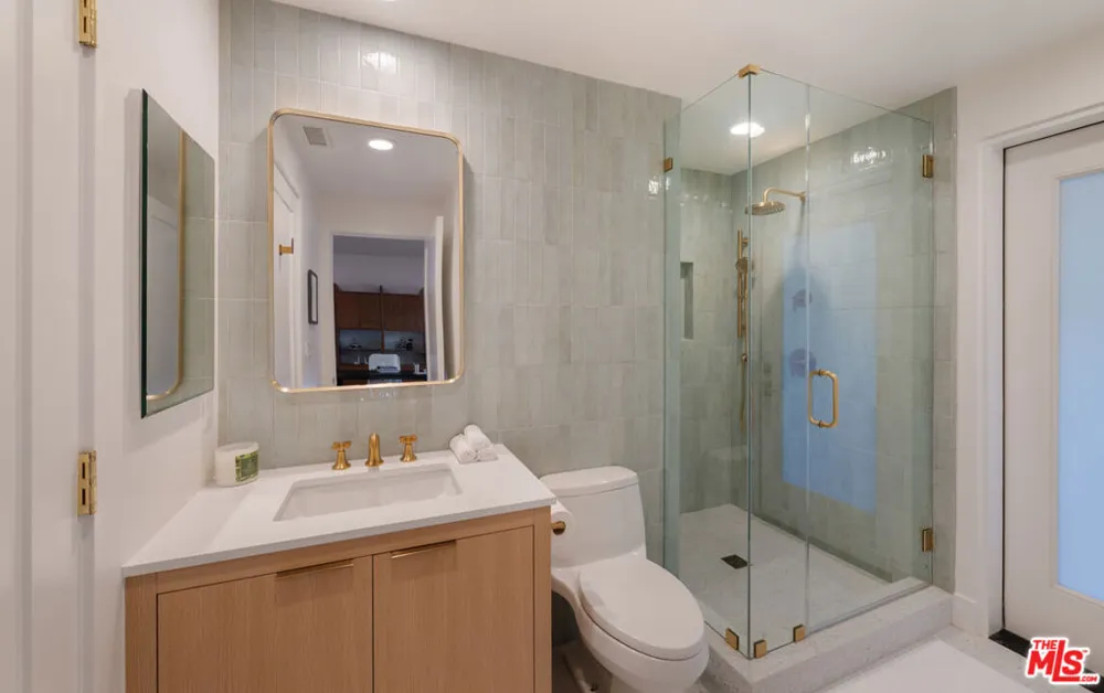 928 Las Lomas Avenue Pacific Palisades, CA 90272