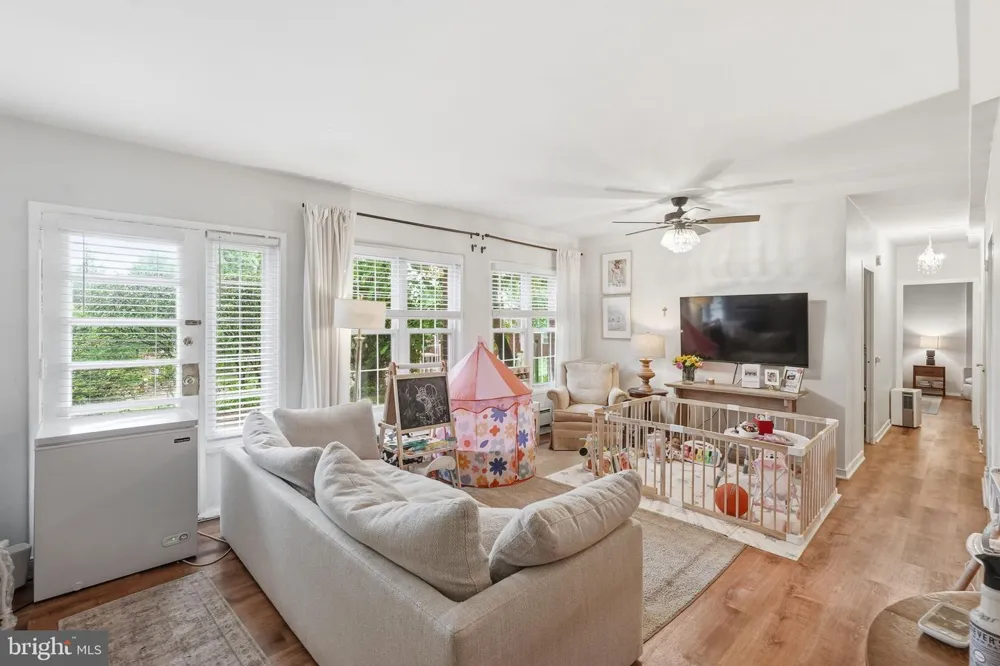 3727 LYONS LANE #3727 Alexandria, VA 22302