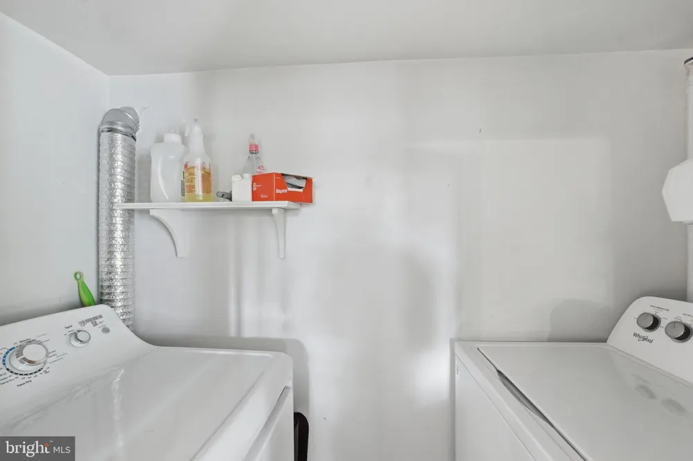 3727 LYONS LANE #3727 Alexandria, VA 22302