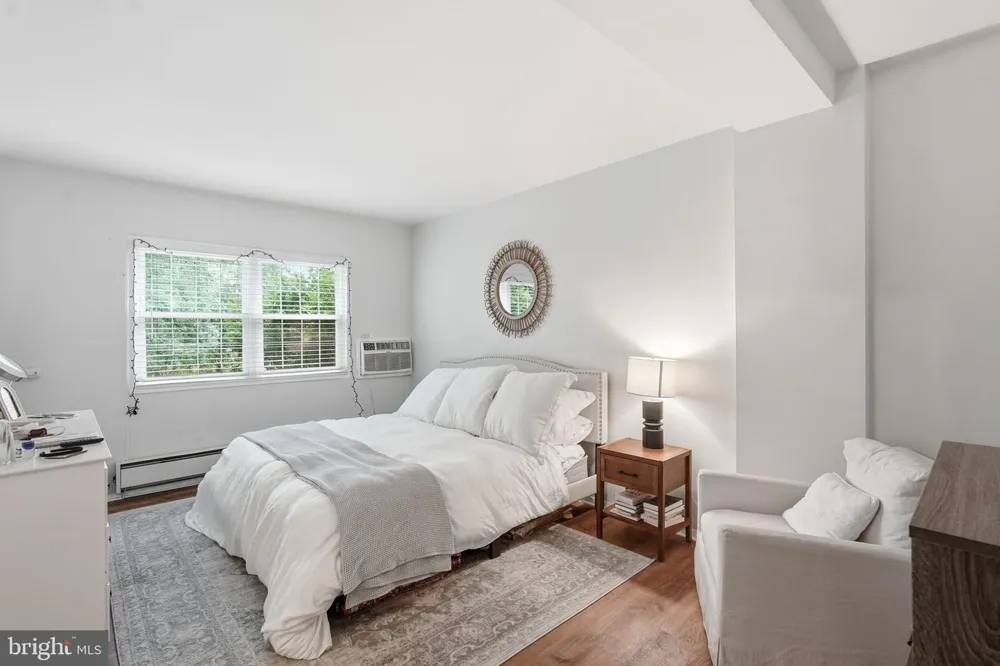 3727 LYONS LANE #3727 Alexandria, VA 22302