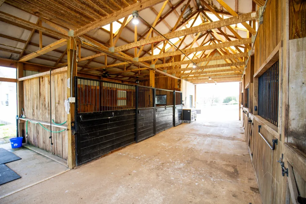 501 Burnt Hill Rd Unionville, TN 37180