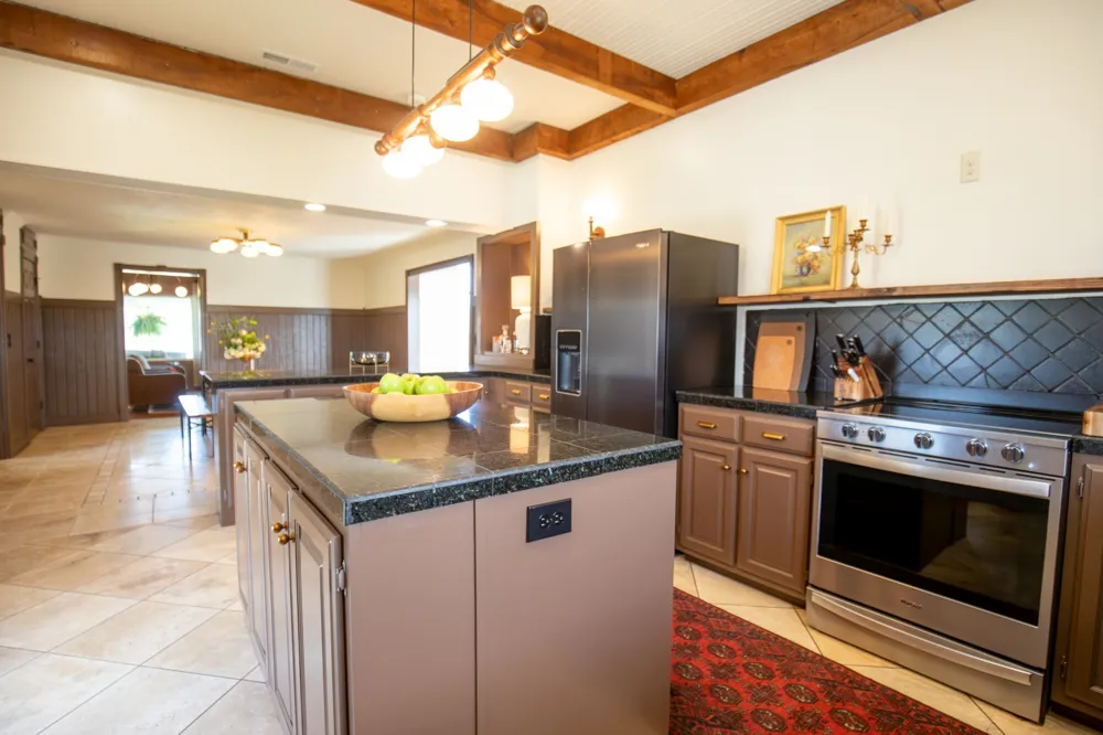 501 Burnt Hill Rd Unionville, TN 37180