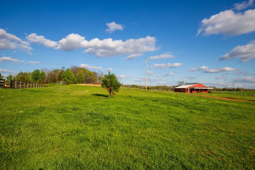 501 Burnt Hill Rd Unionville, TN 37180