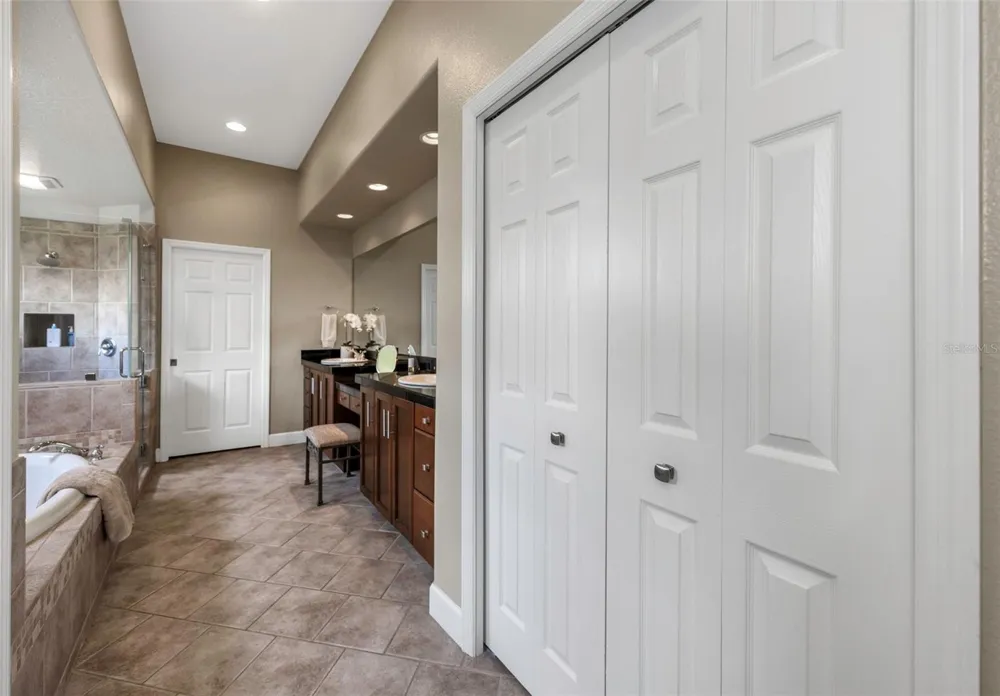 3675 JANUS WAY Palm Harbor, FL 34685