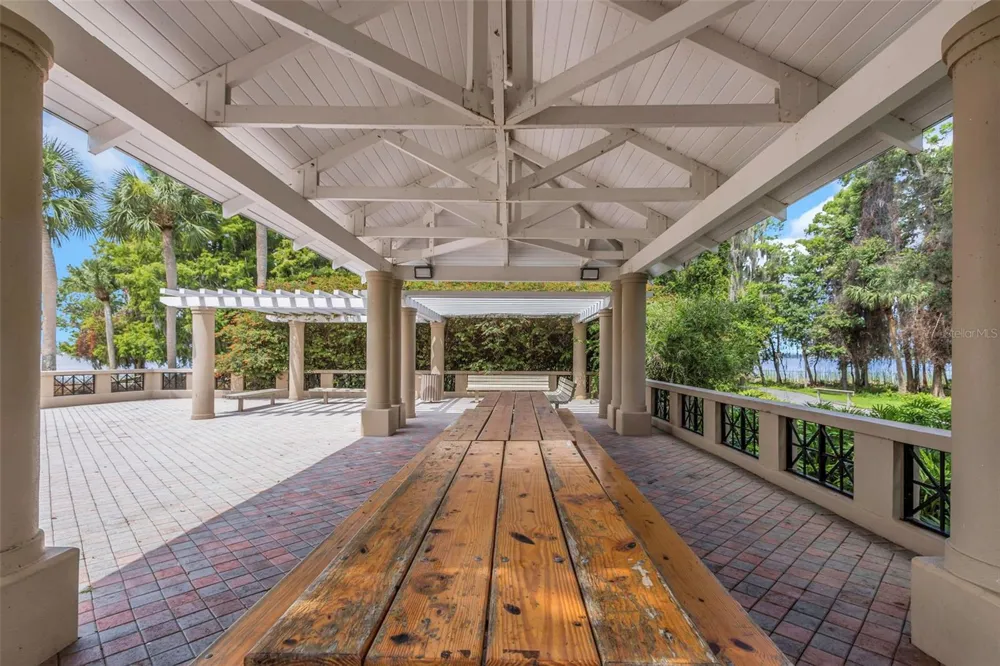 3675 JANUS WAY Palm Harbor, FL 34685