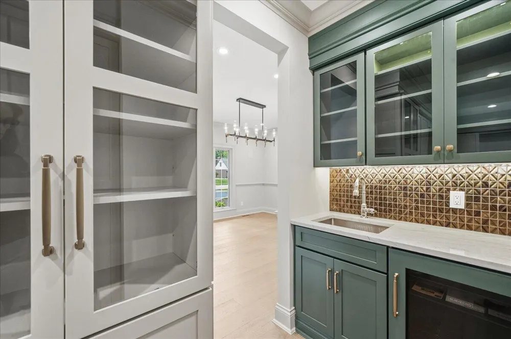 1130 Melbrook Drive Munster, IN 46321