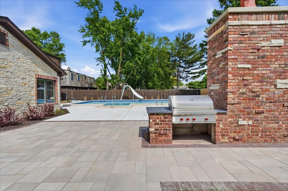 1130 Melbrook Drive Munster, IN 46321