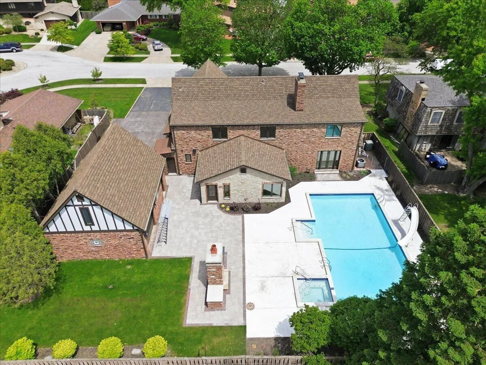 1130 Melbrook Drive Munster, IN 46321