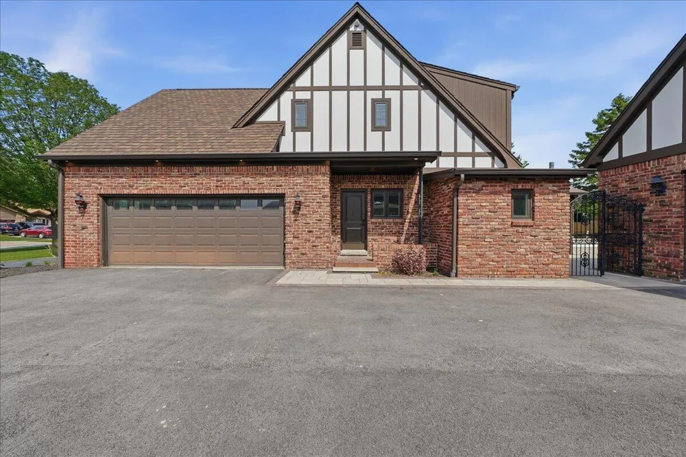 1130 Melbrook Drive Munster, IN 46321