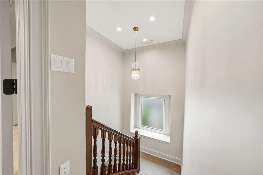 1130 Melbrook Drive Munster, IN 46321