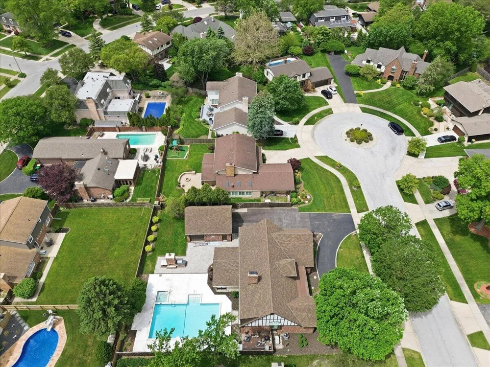 1130 Melbrook Drive Munster, IN 46321