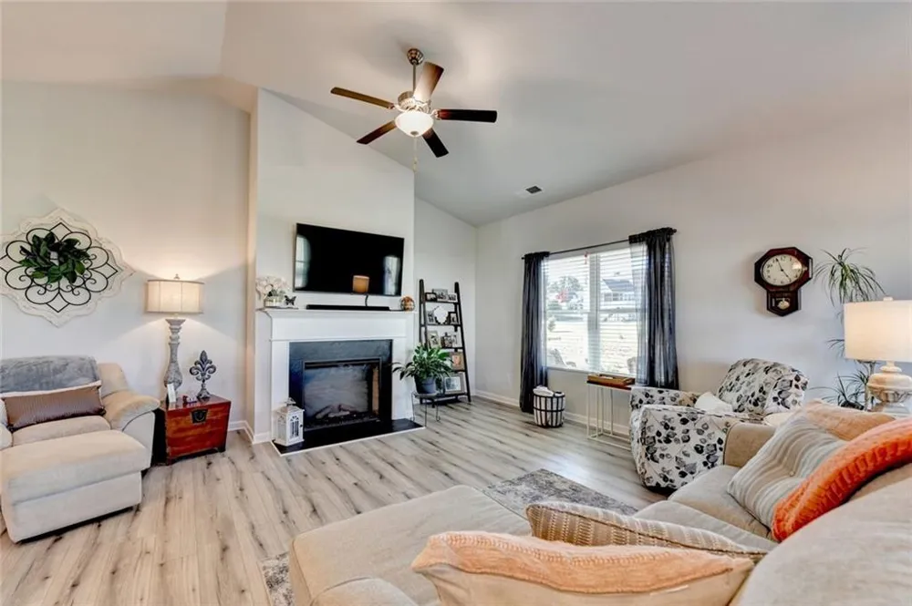 149 Peachwood Lane Homer, GA 30547