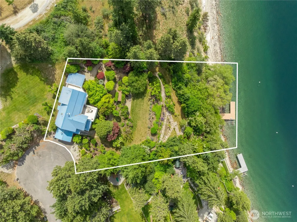 141 Sunset PL Manson, WA 98831