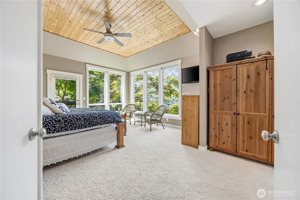 141 Sunset PL Manson, WA 98831