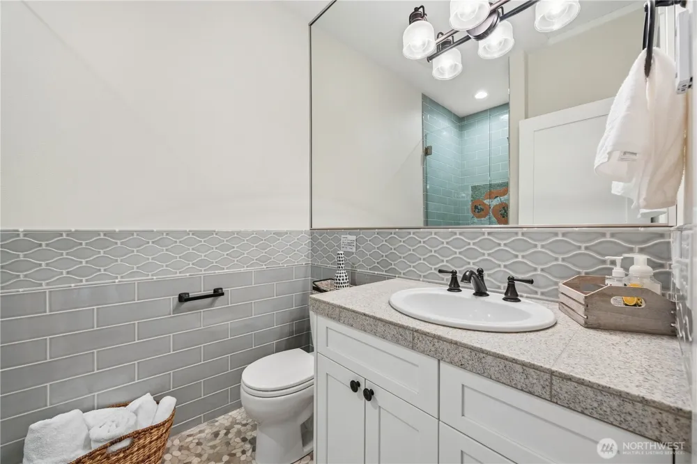 141 Sunset PL Manson, WA 98831