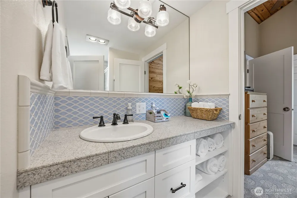 141 Sunset PL Manson, WA 98831