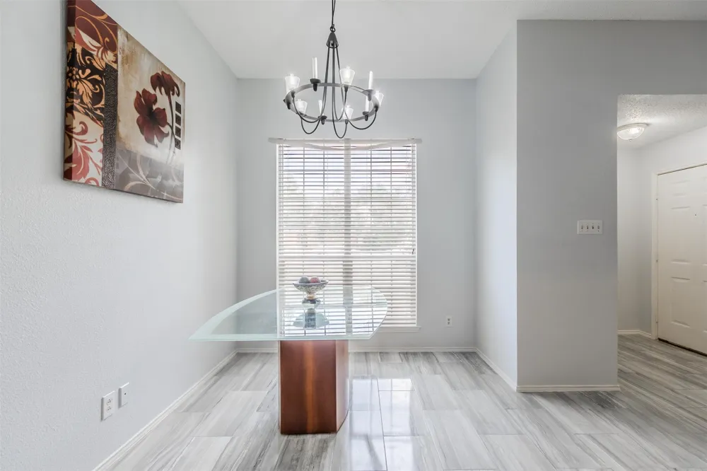 2709 Brittany Drive Euless, TX 76039