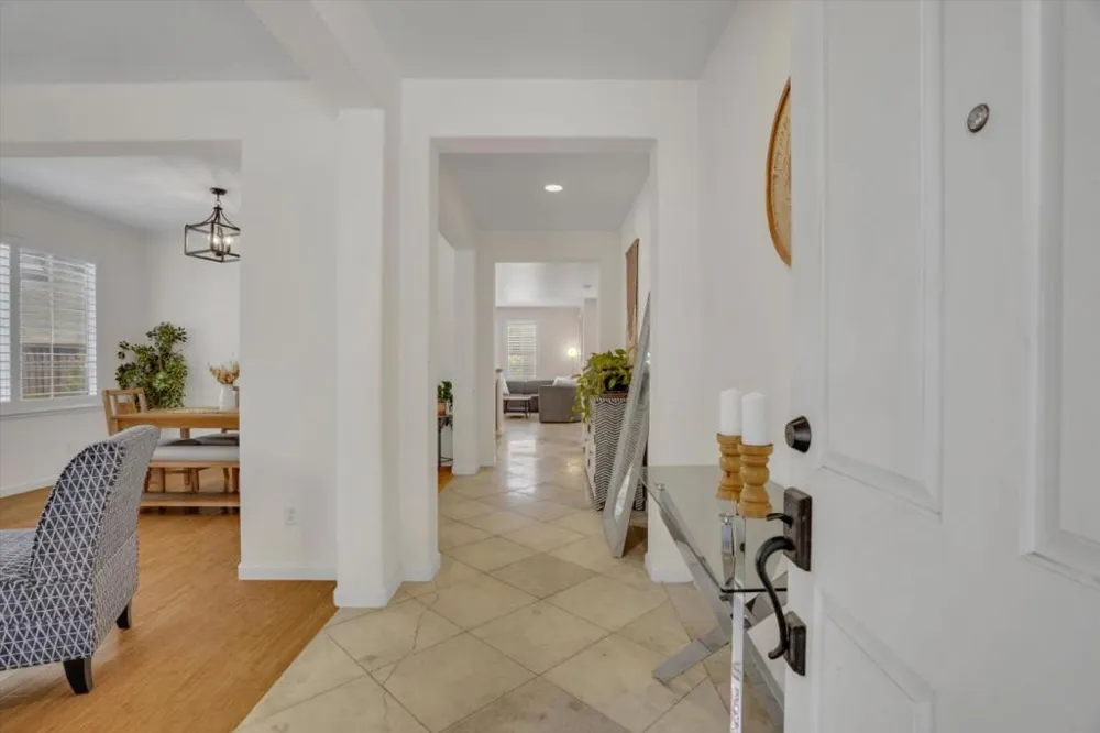 5704 Oakmont Drive Richmond, CA 94806