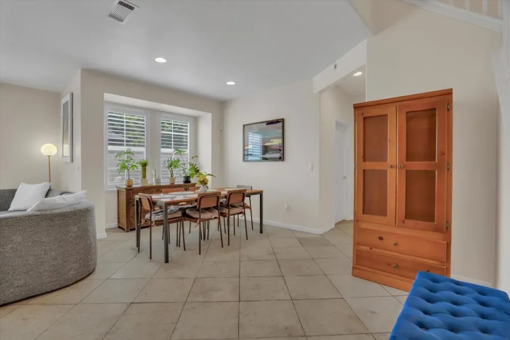 5704 Oakmont Drive Richmond, CA 94806